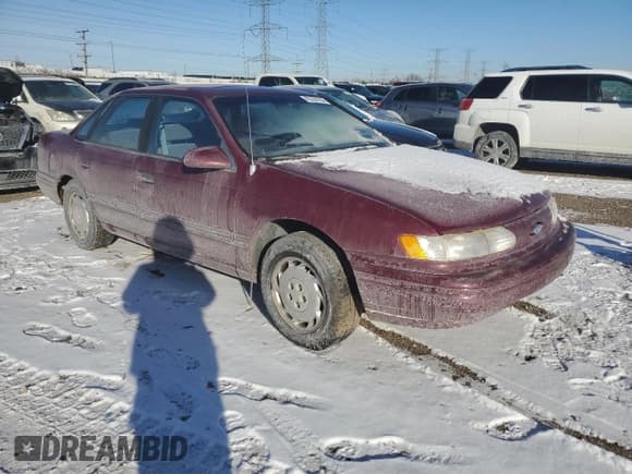 ✅ 1993 Ford Taurus GL • VIN: 1FALP52U2PG147367 • Lot: 42258795. Wystawiony na Copart z przebiegiem 68 209 mil. Bezpłatny archiwum sprzedaży aukcyjnych z USA i szczegółowy raport historii pojazdu na DreamBid. Zdjęcie 4.