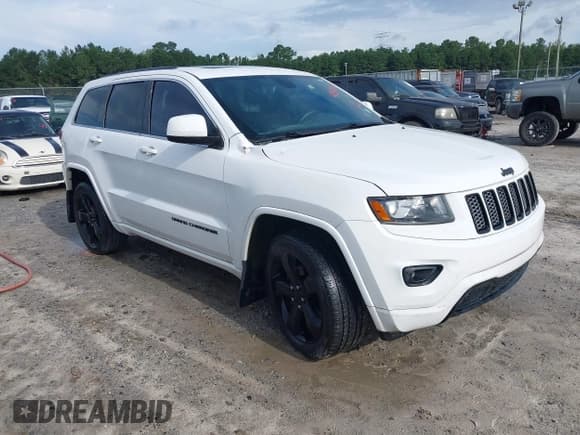 ✅ 2015 Jeep Grand Cherokee Laredo • VIN: 1C4RJEAG5FC901207 • Lot: 42972625. Listed on IAAI with 109,804 mi. Free auction sales archive from the USA and detailed vehicle history report at DreamBid. Image 1.