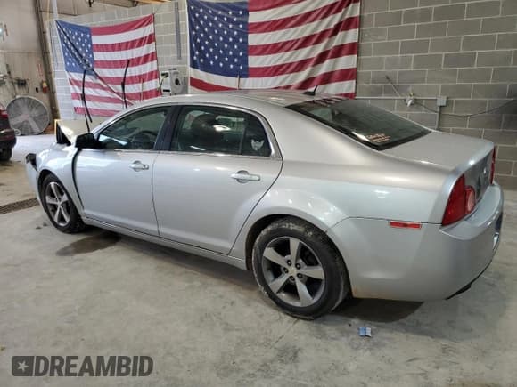 ✅ 2011 Chevrolet Malibu 1LT • VIN: 1G1ZC5E18BF390416 • Lot: 72608264. Wystawiony na Copart z przebiegiem 195 182 mil. Bezpłatny archiwum sprzedaży aukcyjnych z USA i szczegółowy raport historii pojazdu na DreamBid. Zdjęcie 2.