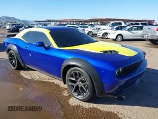 2021 Dodge Challenger SXT with VIN 2C3CDZAG2MH573828, listed as a IAAI auction lot 43404498 with 26,909 mi miles and . Bid and sale history available at DreamBid. Image 1.