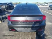 ✅ 2021 Hyundai Sonata Limited • VIN: 5NPEH4J28MH081988 • Лот: 43360506. Опубликован ранее на IAAI с пробегом 66 170 миль. Бесплатный доступ к архиву аукционных продаж из США и подробный отчёт об истории автомобиля на DreamBid. Изображение 17.