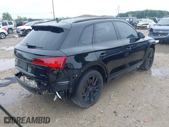 ✅ 2024 Audi Q5 S line Premium Plus • VIN: WA1EAAFY0R2111097 • Lot: 42580291. Listed on IAAI with 6,854 mi. Free auction sales archive from the USA and detailed vehicle history report at DreamBid. Image 4.