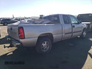 ✅ 2004 Chevrolet Silverado 1500 Work Truck • VIN: 1GCEC19VX4E383570 • Лот: 72264064. Опубликован ранее на Copart с пробегом Не указан. Бесплатный доступ к архиву аукционных продаж из США и подробный отчёт об истории автомобиля на DreamBid. Изображение 3.