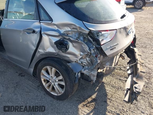 ✅ 2013 Hyundai Elantra • VIN: KMHD35LE8DU090361 • Lot: 43357047. Listed on IAAI with 158,986 mi. Free auction sales archive from the USA and detailed vehicle history report at DreamBid. Image 6.