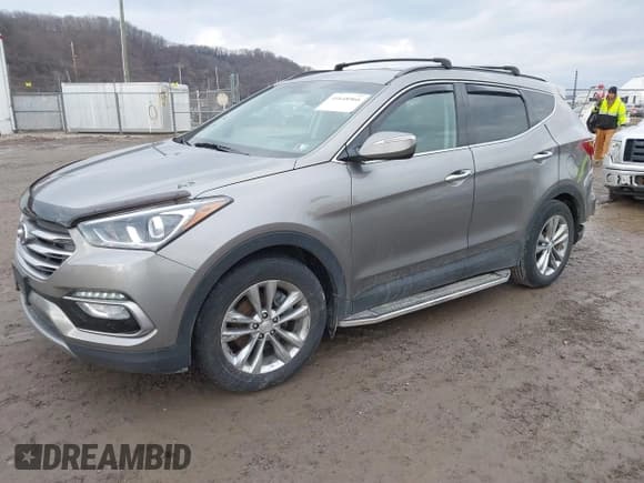 ✅ 2018 Hyundai Santa Fe Limited • VIN: 5XYZUDLA3JG536959 • Лот: 41648966. Опубликован ранее на IAAI с пробегом 72 563 миль. Бесплатный доступ к архиву аукционных продаж из США и подробный отчёт об истории автомобиля на DreamBid. Изображение 2.