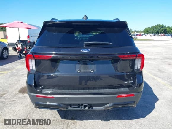 ✅ 2025 Ford Explorer ST-Line • VIN: 1FMUK8KH1SGB31313 • Lot: 43393387. Wystawiony na IAAI z przebiegiem 23 800 mil. Bezpłatny archiwum sprzedaży aukcyjnych z USA i szczegółowy raport historii pojazdu na DreamBid. Zdjęcie 17.