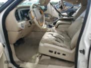 ✅ 2007 Lincoln Navigator • VIN: 5LMFU27527LJ18970 • Lot: 62390615. Wystawiony na Copart z przebiegiem Nie podano. Bezpłatny archiwum sprzedaży aukcyjnych z USA i szczegółowy raport historii pojazdu na DreamBid. Zdjęcie 7.