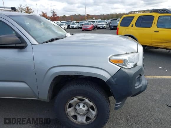 ✅ 2019 Toyota Tacoma SR • VIN: 5TFRX5GN6KX149587 • Лот: 43163711. Опубликован ранее на IAAI с пробегом 348 244 миль. Бесплатный доступ к архиву аукционных продаж из США и подробный отчёт об истории автомобиля на DreamBid. Изображение 6.
