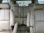 ✅ 2009 Chevrolet Suburban 2LT • VIN: 1GNFC26089R288936 • Lot: 85271585. Wystawiony na Copart z przebiegiem 283 722 mil. Bezpłatny archiwum sprzedaży aukcyjnych z USA i szczegółowy raport historii pojazdu na DreamBid. Zdjęcie 10.