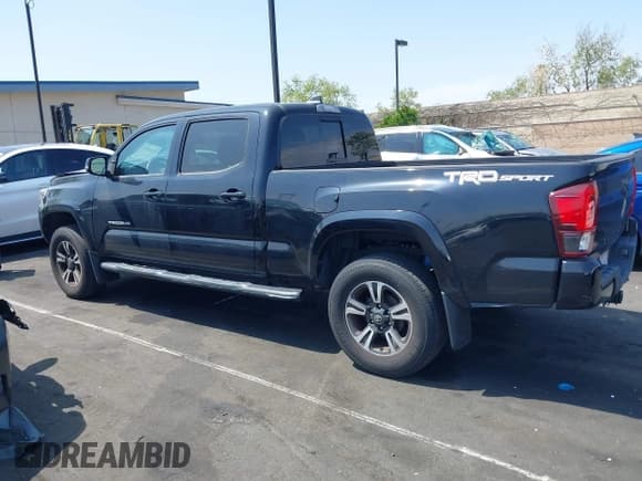 ✅ 2019 Toyota Tacoma SR5 • VIN: 3TMBZ5DN1KM023093 • Лот: 42159903. Опубликован ранее на IAAI с пробегом 113 684 миль. Бесплатный доступ к архиву аукционных продаж из США и подробный отчёт об истории автомобиля на DreamBid. Изображение 14.