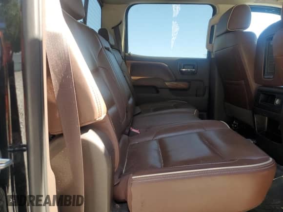 2016 Chevrolet Silverado 3500HD High Country с VIN 1GC4K1E80GF259188, выставлен на аукционе Copart как лот 57331915 с пробегом 151 974 миль миль и Списание • Salvage title. История ставок и продаж доступна на DreamBid. Изображение 6.