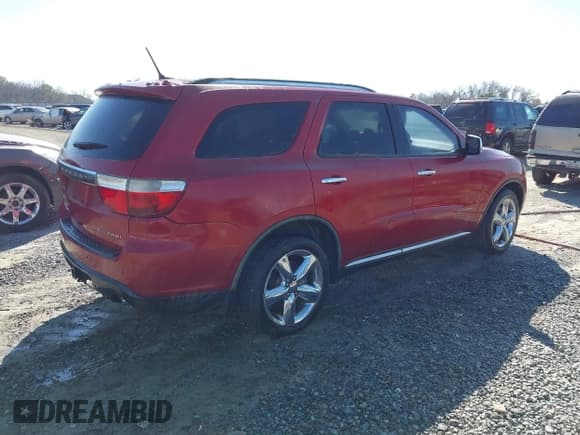 ✅ 2011 Dodge Durango Citadel • VIN: 1D4SD5GT2BC630052 • Lot: 41786049. Wystawiony na IAAI z przebiegiem 195 025 mil. Bezpłatny archiwum sprzedaży aukcyjnych z USA i szczegółowy raport historii pojazdu na DreamBid. Zdjęcie 4.