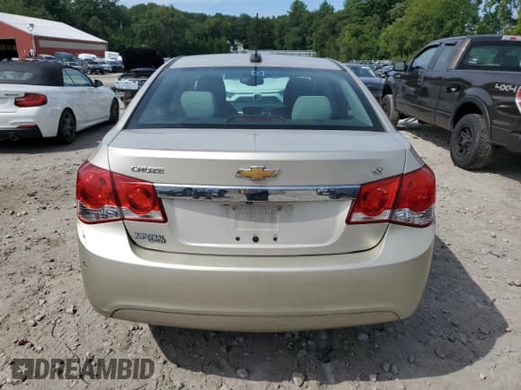 ✅ 2015 Chevrolet Cruze LT • VIN: 1G1PC5SB7F7116726 • Lot: 65864823. Listed on Copart with 222,744 mi. Free auction sales archive from the USA and detailed vehicle history report at DreamBid. Image 6.