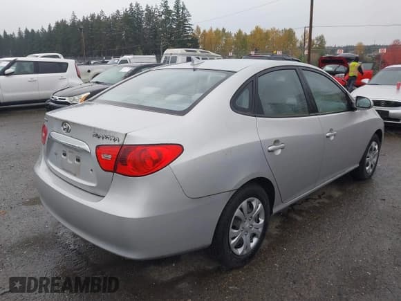 ✅ 2010 Hyundai Elantra GLS • VIN: KMHDU4AD6AU905735 • Lot: 43596963. Listed on IAAI with 254,444 mi. Free auction sales archive from the USA and detailed vehicle history report at DreamBid. Image 4.