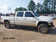 ✅ 2005 Chevrolet Silverado 2500HD LT • VIN: 1GCHK23225F900392 • Lot: 42413434. Wystawiony na IAAI z przebiegiem 220 187 mil. Bezpłatny archiwum sprzedaży aukcyjnych z USA i szczegółowy raport historii pojazdu na DreamBid. Zdjęcie 14.