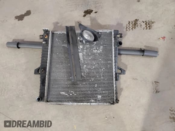 ✅ 2002 Ford Explorer Sport Value • VIN: 1FMYU70EX2UB69736 • Lot: 76315924. Wystawiony na Copart z przebiegiem 109 492 mil. Bezpłatny archiwum sprzedaży aukcyjnych z USA i szczegółowy raport historii pojazdu na DreamBid. Zdjęcie 13.