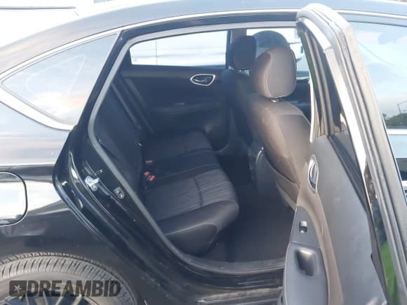 ✅ 2017 Nissan Sentra SR • VIN: 3N1AB7AP7HY345825 • Lot: 43737832. Listed on IAAI with 76,374 mi. Free auction sales archive from the USA and detailed vehicle history report at DreamBid. Image 8.