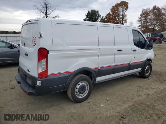 ✅ 2019 Ford Transit • VIN: 1FTYR1ZM2KKA27258 • Lot: 90421445. Listed on Copart with 77,470 mi. Free auction sales archive from the USA and detailed vehicle history report at DreamBid. Image 3.