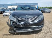 ✅ 2017 Lincoln MKX Reserve • VIN: 2LMPJ8LP4HBL28616 • Lot: 61274795. Listed on Copart with 103,233 mi. Free auction sales archive from the USA and detailed vehicle history report at DreamBid. Image 5.