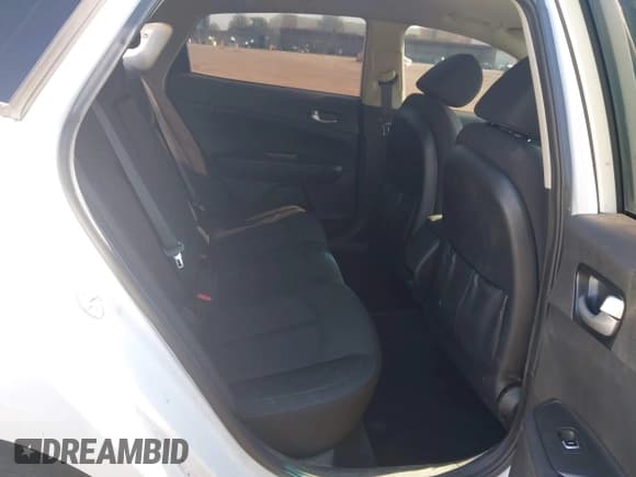 ✅ 2018 Kia Optima LX • VIN: 5XXGT4L35JG265399 • Lot: 43785035. Listed on IAAI with 128,699 mi. Free auction sales archive from the USA and detailed vehicle history report at DreamBid. Image 8.