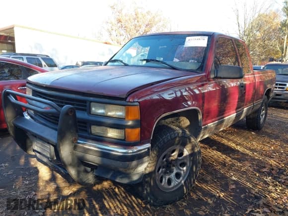 ✅ 1996 Chevrolet Silverado 1500 • VIN: 1GCEK19M3TE118112 • Лот: 43754878. Опубликован ранее на IAAI с пробегом 363 305 миль. Бесплатный доступ к архиву аукционных продаж из США и подробный отчёт об истории автомобиля на DreamBid. Изображение 2.