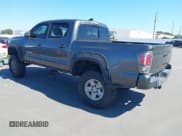 ✅ 2017 Toyota Tacoma SR5 • VIN: 5TFAZ5CNXHX048431 • Lot: 43387409. Wystawiony na IAAI z przebiegiem 179 947 mil. Bezpłatny archiwum sprzedaży aukcyjnych z USA i szczegółowy raport historii pojazdu na DreamBid. Zdjęcie 3.