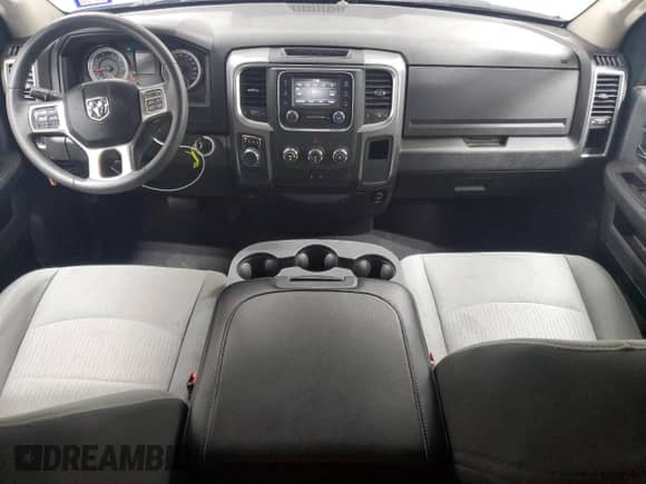 2024 Ram 1500 SLT z VIN 1C6RR6GG2RS122581, wystawiony jako Copart lot #71642285 z przebiegiem 43 564 mil mil oraz Czysty tytuł • Clean title. Historia ofert i sprzedaży dostępna na DreamBid. Obrazek 8.