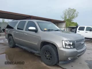 ✅ 2007 Chevrolet Suburban LT • VIN: 3GNFC16017G313988 • Lot: 43530421. Listed on IAAI with 247,375 mi. Free auction sales archive from the USA and detailed vehicle history report at DreamBid. Image 1.