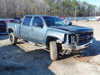 ✅ 2009 Chevrolet Silverado 2500HD LT • VIN: 1GCHK53K49F133555 • Лот: 41231398. Опубликован ранее на IAAI с пробегом Не указан. Бесплатный доступ к архиву аукционных продаж из США и подробный отчёт об истории автомобиля на DreamBid. Изображение 1.