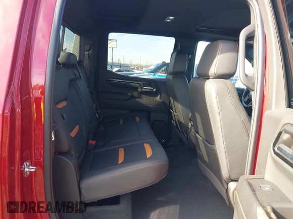 ✅ 2024 GMC Sierra 1500 AT4 • VIN: 3GTUUEEL5RG163404 • Лот: 41137809. Опубликован ранее на IAAI с пробегом 12 201 миль. Бесплатный доступ к архиву аукционных продаж из США и подробный отчёт об истории автомобиля на DreamBid. Изображение 8.