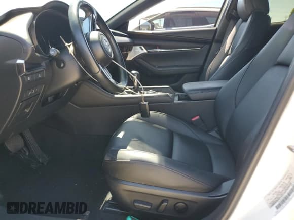 ✅ 2019 Mazda 3 Preferred • VIN: JM1BPAMMXK1131117 • Lot: 66583215. Listed on Copart with 53,152 mi. Free auction sales archive from the USA and detailed vehicle history report at DreamBid. Image 7.