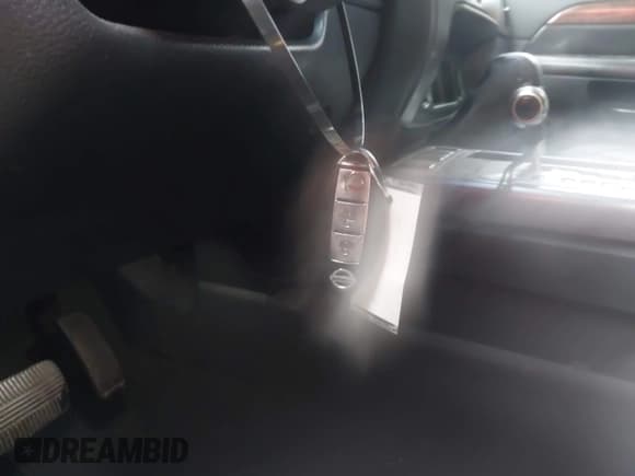 ✅ 2010 Nissan Armada Titanium • VIN: 5N1AA0NC4AN622654 • Lot: 42336433. Wystawiony na IAAI z przebiegiem 216 565 mil. Bezpłatny archiwum sprzedaży aukcyjnych z USA i szczegółowy raport historii pojazdu na DreamBid. Zdjęcie 11.