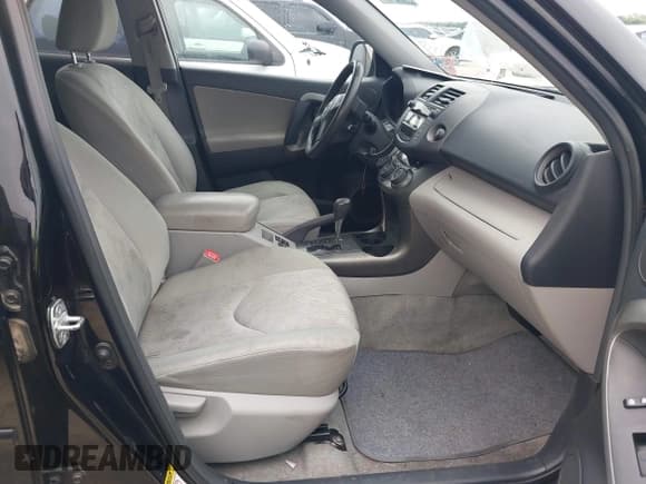 ✅ 2010 Toyota RAV4 • VIN: 2T3ZK4DV9AW004432 • Лот: 42122405. Опубликован ранее на IAAI с пробегом 202 179 миль. Бесплатный доступ к архиву аукционных продаж из США и подробный отчёт об истории автомобиля на DreamBid. Изображение 5.