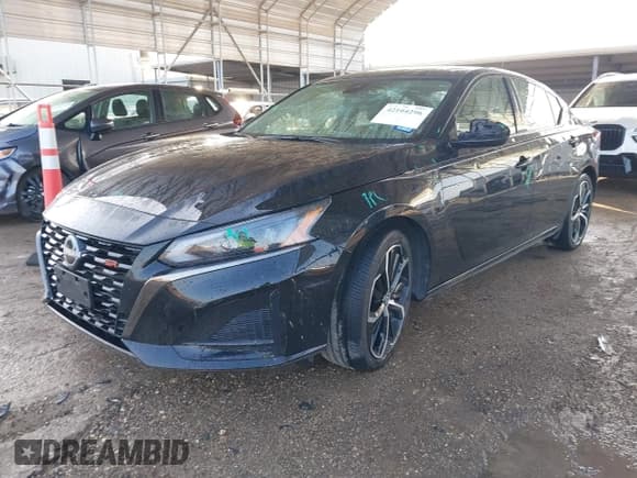 ✅ 2024 Nissan Altima SR • VIN: 1N4BL4CV5RN377816 • Лот: 42104296. Опубликован ранее на IAAI с пробегом 21 797 миль. Бесплатный доступ к архиву аукционных продаж из США и подробный отчёт об истории автомобиля на DreamBid. Изображение 2.