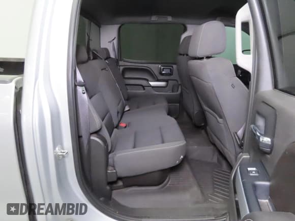 ✅ 2016 Chevrolet Silverado 1500 LT • VIN: 3GCUKREC5GG372409 • Лот: 92079055. Опубликован ранее на Copart с пробегом 65 564 миль. Бесплатный доступ к архиву аукционных продаж из США и подробный отчёт об истории автомобиля на DreamBid. Изображение 6.