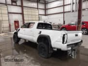 ✅ 2023 Toyota Tacoma SR5 • VIN: 3TMDZ5BNXPM154641 • Lot: 43183721. Wystawiony na IAAI z przebiegiem 17 469 mil. Bezpłatny archiwum sprzedaży aukcyjnych z USA i szczegółowy raport historii pojazdu na DreamBid. Zdjęcie 3.