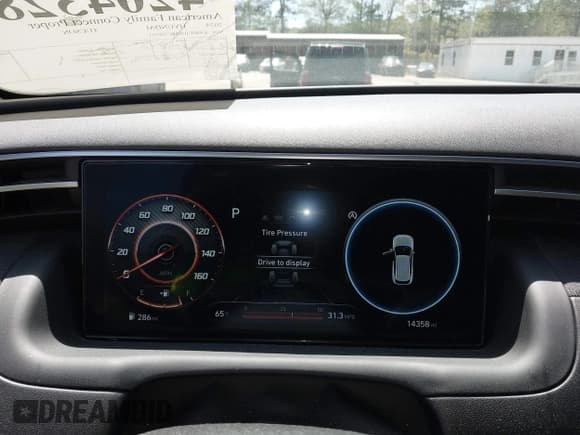 ✅ 2024 Hyundai Tucson XRT • VIN: KM8JF3DE5RU320331 • Lot: 42043282. Wystawiony na IAAI z przebiegiem 14 358 mil. Bezpłatny archiwum sprzedaży aukcyjnych z USA i szczegółowy raport historii pojazdu na DreamBid. Zdjęcie 7.