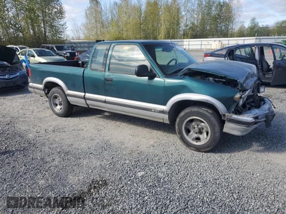 ✅ 1996 Chevrolet S-10 LS • VIN: 1GCCS1944T8170225 • Лот: 52858495. Опубликован ранее на Copart с пробегом 264 901 миль. Бесплатный доступ к архиву аукционных продаж из США и подробный отчёт об истории автомобиля на DreamBid. Изображение 4.