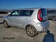 ✅ 2018 Kia Soul + • VIN: KNDJP3A55J7575442 • Лот: 94323865. Опубликован ранее на Copart с пробегом 145 818 миль. Бесплатный доступ к архиву аукционных продаж из США и подробный отчёт об истории автомобиля на DreamBid. Изображение 2.