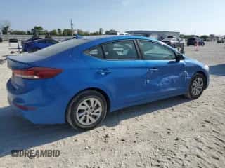 2017 Hyundai Elantra SE с VIN KMHD74LF5HU329717, выставлен на аукционе Copart как лот 86710125 с пробегом 104 422 миль миль и Списание • Salvage title. История ставок и продаж доступна на DreamBid. Изображение 3.