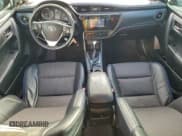 ✅ 2019 Toyota Corolla L • VIN: 5YFBURHE7KP882603 • Lot: 95396815. Wystawiony na Copart z przebiegiem 122 172 mil. Bezpłatny archiwum sprzedaży aukcyjnych z USA i szczegółowy raport historii pojazdu na DreamBid. Zdjęcie 8.