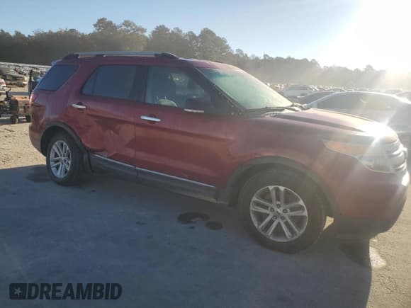 ✅ 2014 Ford Explorer XLT • VIN: 1FM5K7D8XEGC33175 • Lot: 91365625. Wystawiony na Copart z przebiegiem Nie podano. Bezpłatny archiwum sprzedaży aukcyjnych z USA i szczegółowy raport historii pojazdu na DreamBid. Zdjęcie 4.