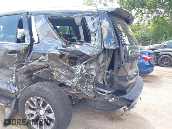 ✅ 2021 Chevrolet Tahoe LT • VIN: 1GNSKNKD7MR422744 • Lot: 42629416. Listed on IAAI with 73,615 mi. Free auction sales archive from the USA and detailed vehicle history report at DreamBid. Image 6.