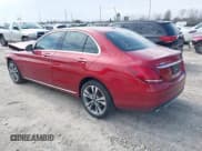 ✅ 2018 Mercedes-Benz C 300 • VIN: 55SWF4KBXJU282471 • Lot: 41702125. Wystawiony na IAAI z przebiegiem 35 192 mil. Bezpłatny archiwum sprzedaży aukcyjnych z USA i szczegółowy raport historii pojazdu na DreamBid. Zdjęcie 3.