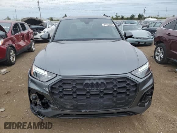 ✅ 2024 Audi Q5 S line Premium Plus • VIN: WA1E2AFY7R2125527 • Lot: 71188035. Listed on Copart with 9,002 mi. Free auction sales archive from the USA and detailed vehicle history report at DreamBid. Image 5.