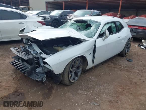 ✅ 2019 Dodge Challenger R/T • VIN: 2C3CDZBT4KH606434 • Lot: 42982413. Wystawiony na IAAI z przebiegiem 84 591 mil. Bezpłatny archiwum sprzedaży aukcyjnych z USA i szczegółowy raport historii pojazdu na DreamBid. Zdjęcie 2.
