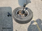 ✅ 2004 Chevrolet Suburban LS • VIN: 3GNFK16Z24G310143 • Лот: 71363765. Опубликован ранее на Copart с пробегом 257 681 миль. Бесплатный доступ к архиву аукционных продаж из США и подробный отчёт об истории автомобиля на DreamBid. Изображение 13.