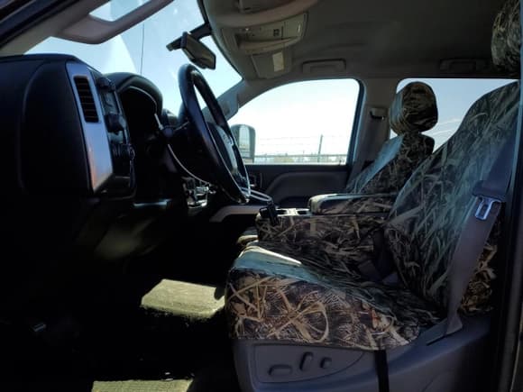 ✅ 2015 Chevrolet Silverado 2500HD LT • VIN: 1GC1KVE86FF145124 • Лот: 69462005. Опубликован ранее на Copart с пробегом 142 262 миль. Бесплатный доступ к архиву аукционных продаж из США и подробный отчёт об истории автомобиля на DreamBid. Изображение 7.