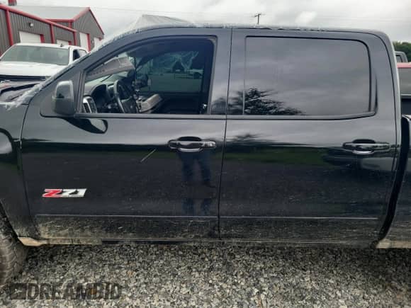 2017 Chevrolet Silverado 1500 LTZ with VIN 3GCUKSEJ1HG477844, listed as a Copart auction lot 64993025 with 147,904 mi miles and Salvage title. Bid and sale history available at DreamBid. Image 13.