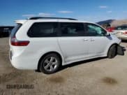 ✅ 2020 Toyota Sienna LE Auto Access Seat • VIN: 5TDKZ3DC0LS077716 • Lot: 68424044. Listed on Copart with 27,282 mi. Free auction sales archive from the USA and detailed vehicle history report at DreamBid. Image 3.